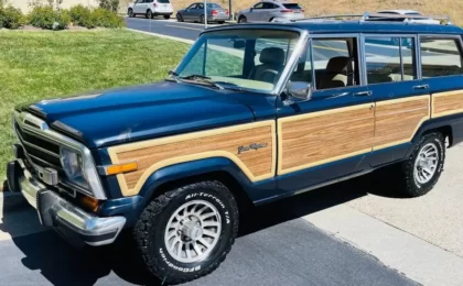 1991 Jeep Grand Wagoneer